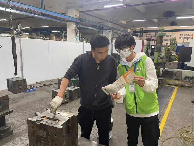 三鄉(xiāng)鎮(zhèn)開展“勤勞致富，遠(yuǎn)離毒品”禁毒宣傳活動照片4.jpg