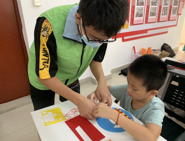 三鄉(xiāng)鎮(zhèn)開展“童心飛揚(yáng)迎國慶，禁毒宣傳齊助力”宣傳活動(dòng)圖片2_副本.jpg