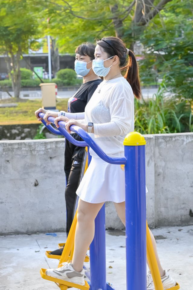 221111-【公益體彩進(jìn)社區(qū)-南區(qū)】守護(hù)健康，有我添“彩” 公益體彩走進(jìn)中山良都社區(qū) (156).